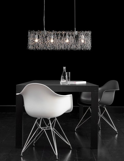 big_brandvanegmond_hollywood_hanginglamp_long_100_nickel_tableand2chairs_darkbackground