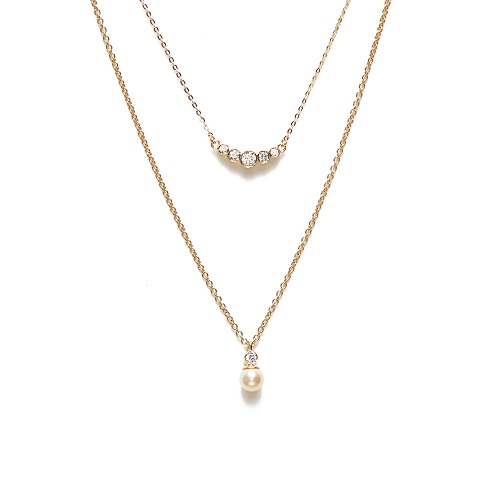 層次寶石珍珠雙鍊，定價NT$11,500。（圖／ARTISMI提供）