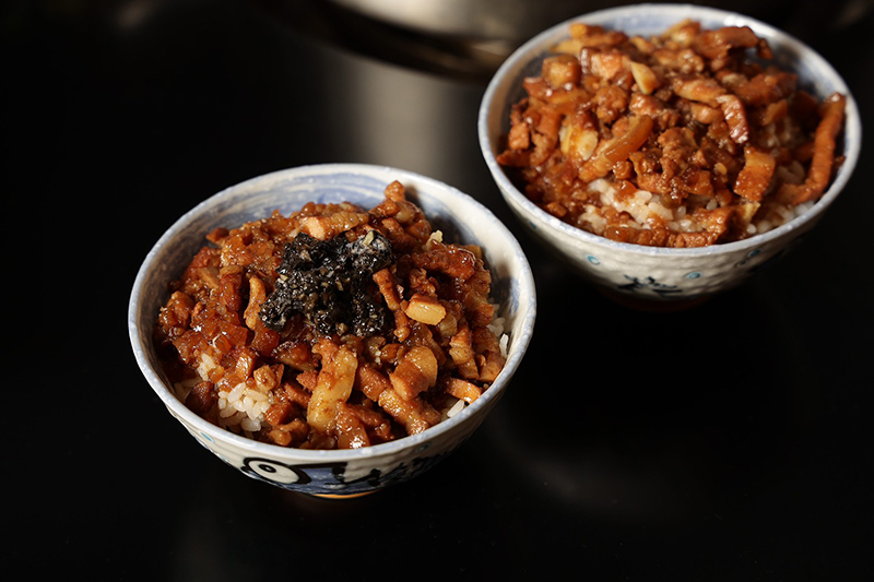 03_松露滷肉飯以及「食神大富貴系列」冠軍黃金粹滷滷肉飯