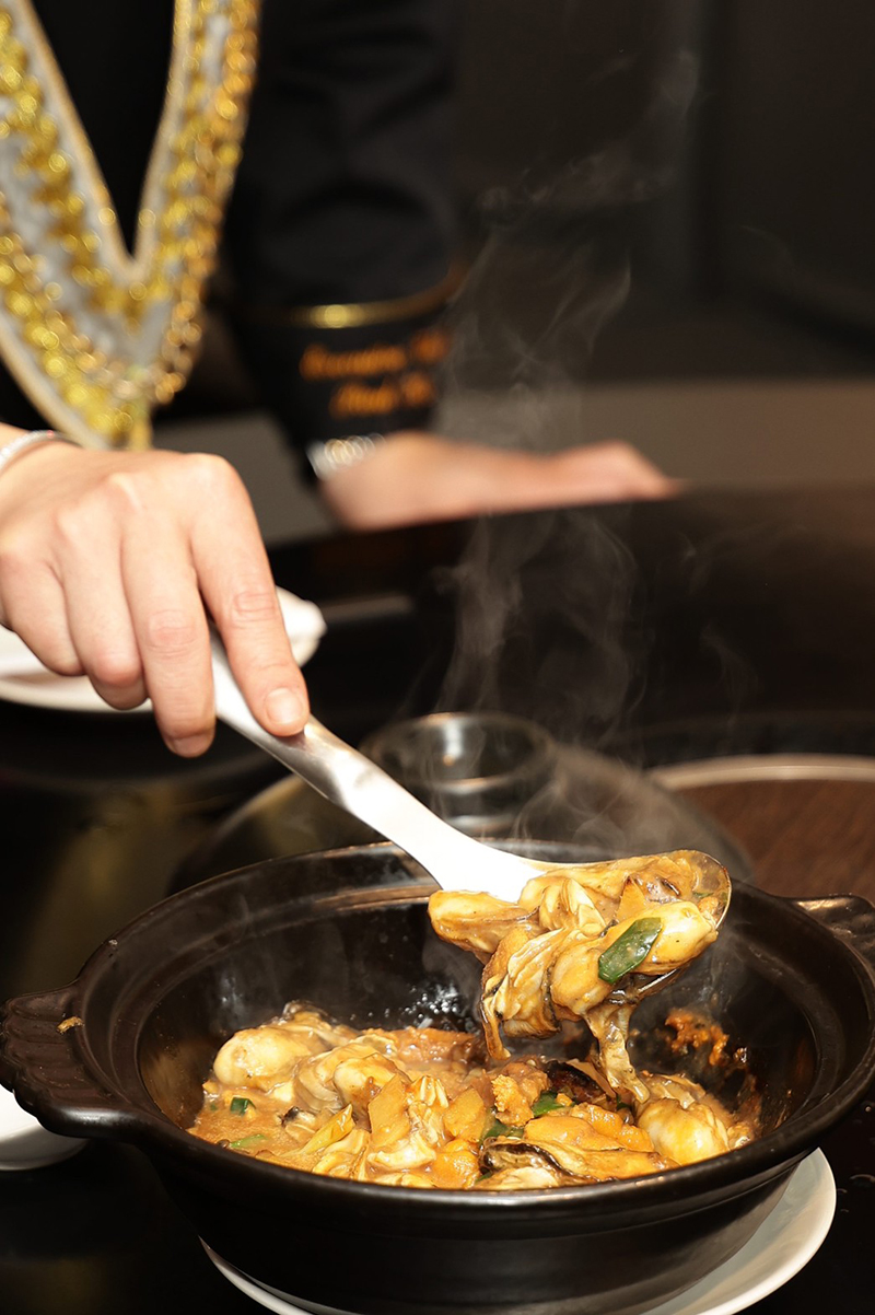 05_火焰海膽生蠔煲